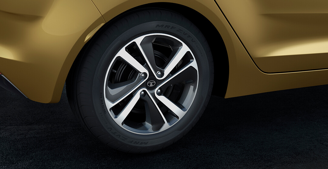 Altroz Stylish Alloy Wheels